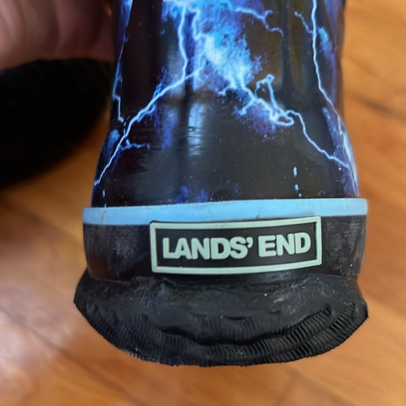 Lined rain boots Lands End like new! Size 1 kids. - Picture 4 of 5